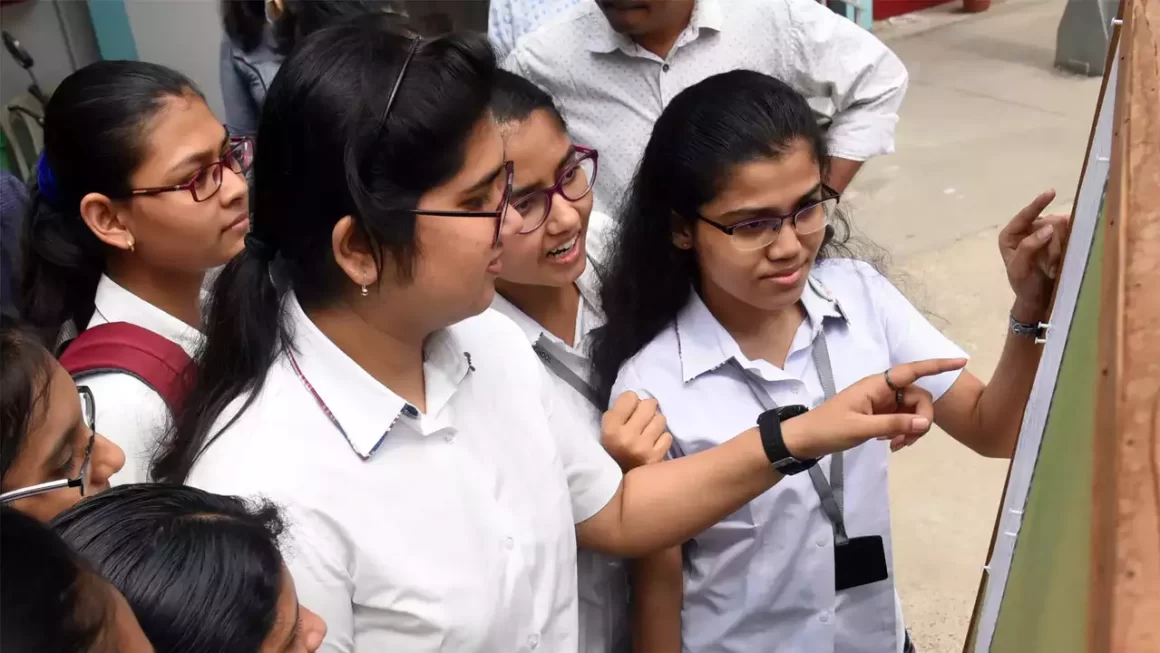 शिक्षा मंत्रालय ने CBSE में किया बड़ा बदलाव स्टूडेंट के लिए नयी अपडेट